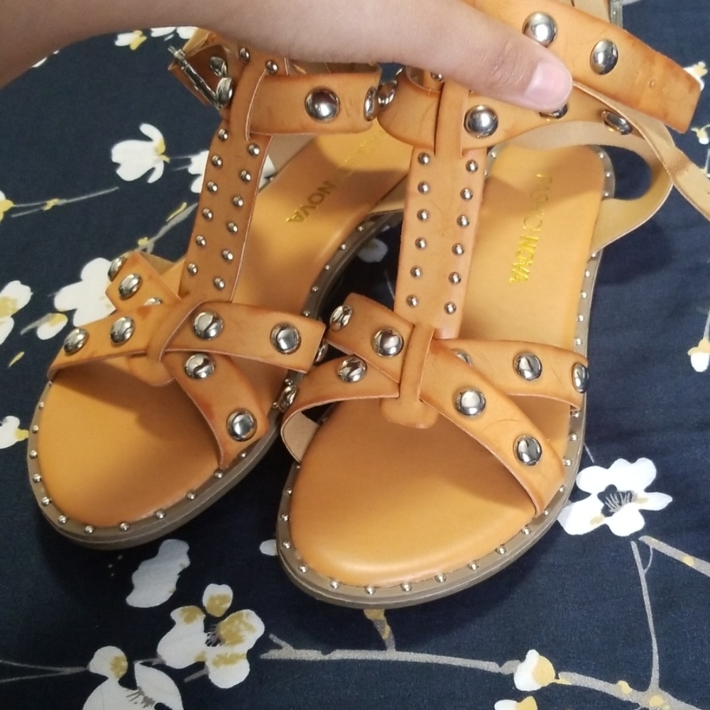 Fashion nova sandals